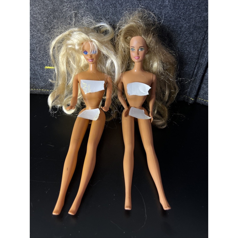 VINTAGE 2 BARBIE DOLL Twist‎ n Turn 1966 Mattel Malaysia Earrings Tan Body Nude